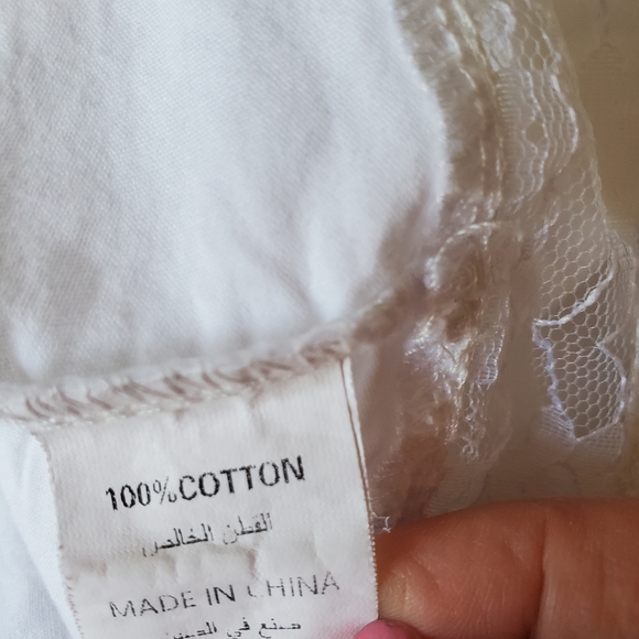 Share beauty vintage looking nightgown - Picture 12 of 14